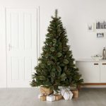 Pin Artificial Verde cu Aspect Natural 183 cm