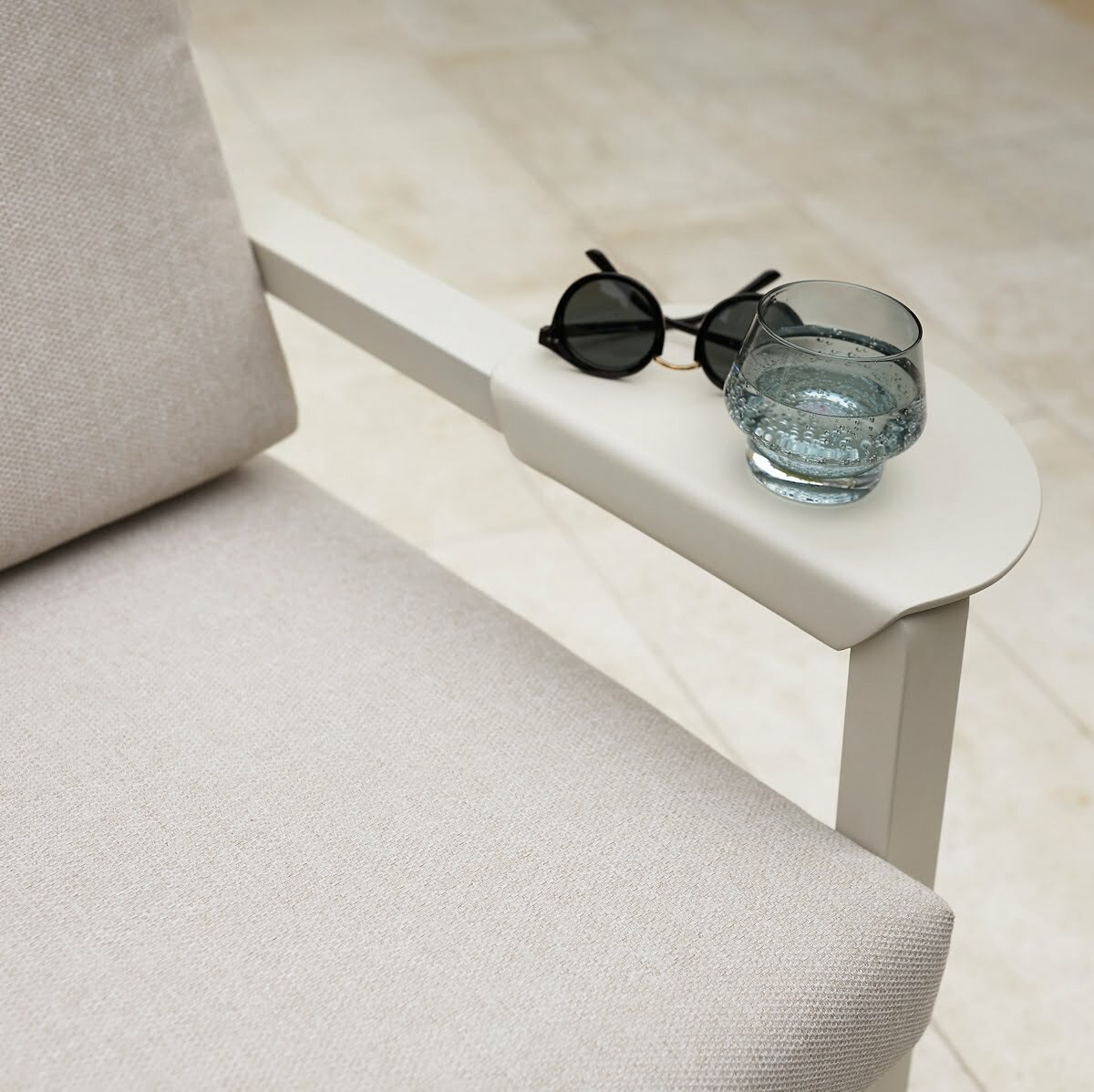 Set mobilier gradina modular Santorini, canapea cu masa cafea si 2 fotolii Set mobilier gradina modular Santorini, canapea cu masa cafea si 2 fotolii