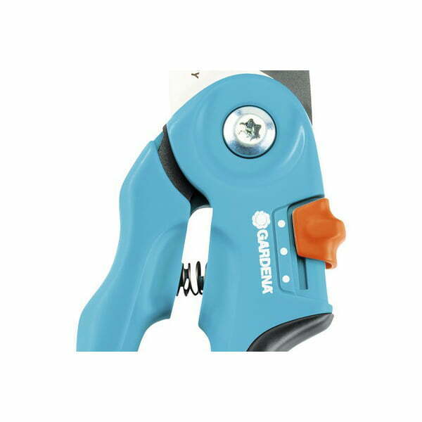 DV_8_6274105_04_4c_RO Foarfeca pentru vie, Gardena, cu canal de scurgere seva si taietor de sarma - imagine 4