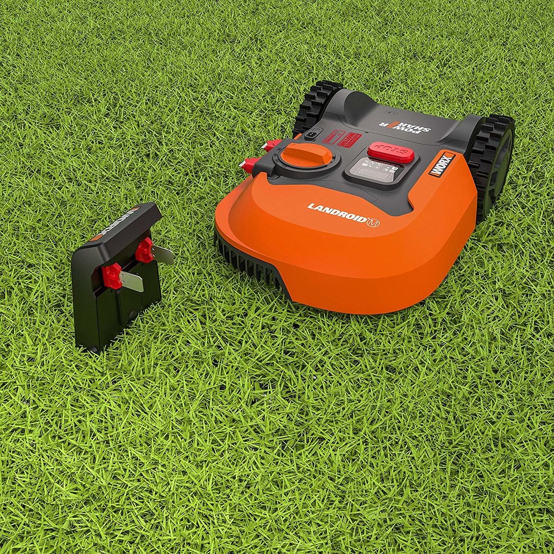 rrr2 Robot de tuns gazonul Worx Landroid M700