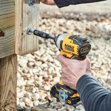 Mașină de Găurit DeWalt DCF809D2T 18V, 2Ah - Putere și Performanță