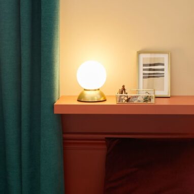 Veioză LED Koze: Lumină Caldă, 450 lm, H 17 cm