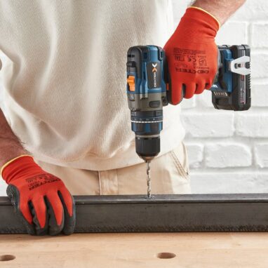 Mașină de Găurit Dexter 18V cu Percuție - Puternică și Versatilă