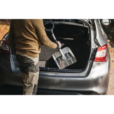 Lopată Aluminiu FISKARS Snow Light 71.5cm - Curățare Rapidă Zapada