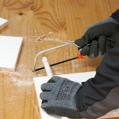 Fierăstrău Lemn 150mm: Tăieri Precise PVC & Lemn