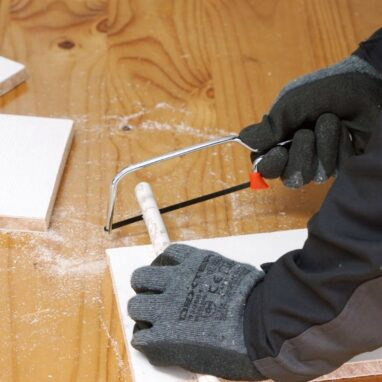 Fierăstrău Lemn 150mm: Tăieri Precise PVC & Lemn