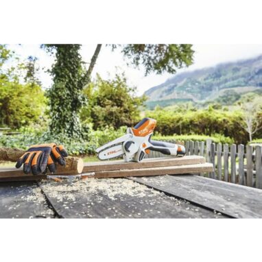 Fierăstrău STIHL GTA 26 cu Acumulator și Încărcător - 10,8 V
