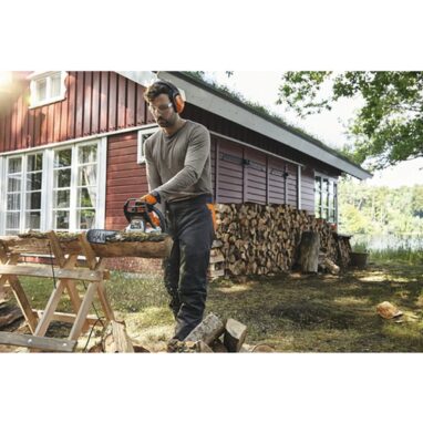 Motofierăstrău STIHL MS 212, 1.8 kW, Lamă 40 cm