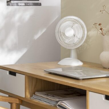Ventilator de birou Equation Moe 4, 12 W, Ø 15 cm, Alb
